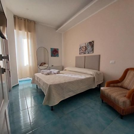 B&B Due Stanzulelle Salerno Buitenkant foto