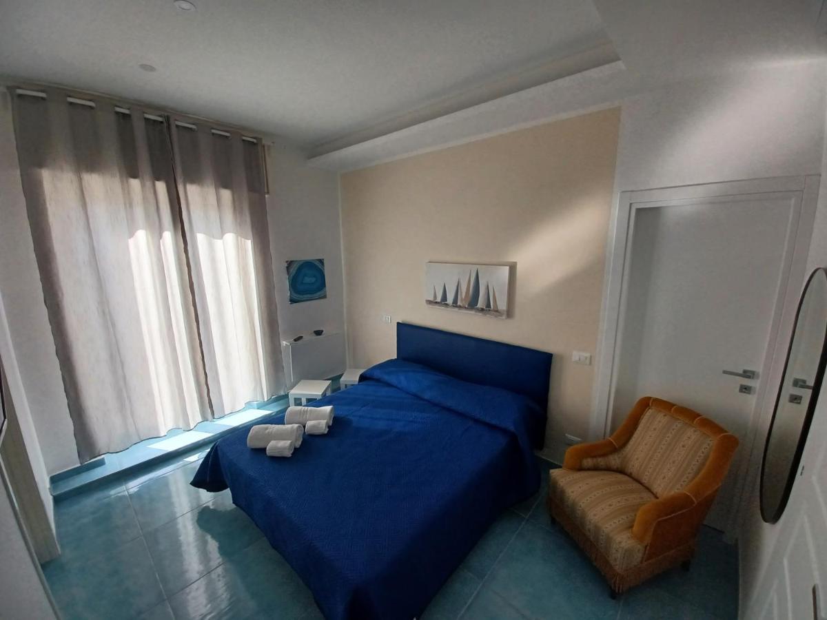 B&B Due Stanzulelle Salerno Buitenkant foto