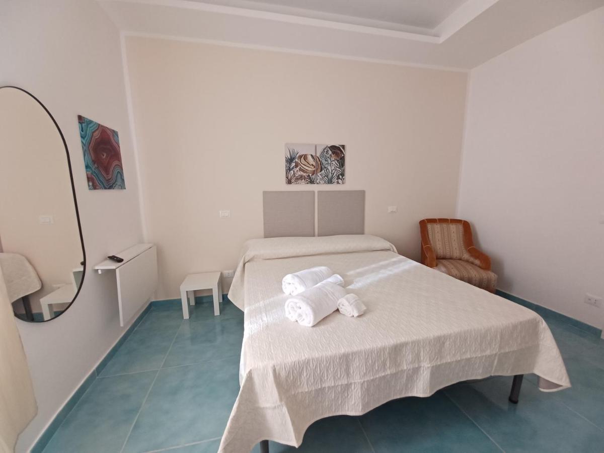 B&B Due Stanzulelle Salerno Buitenkant foto