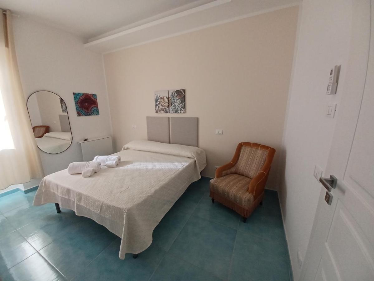 B&B Due Stanzulelle Salerno Buitenkant foto
